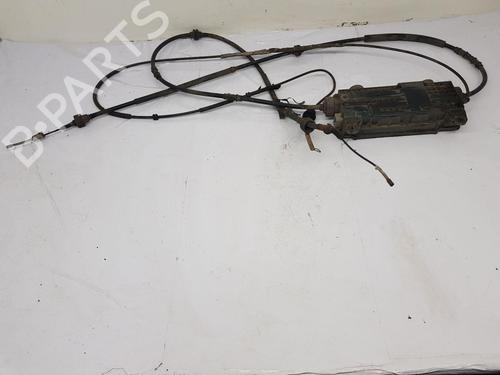 Used Electric handbrake LAND ROVER DISCOVERY III (L319) 2.7 TD 4x4 (190 hp) 30520614