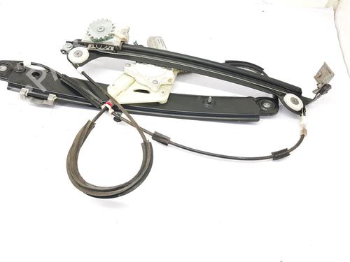 Front left window mechanism BMW 1 Convertible (E88) 125 i | BP29984297C22