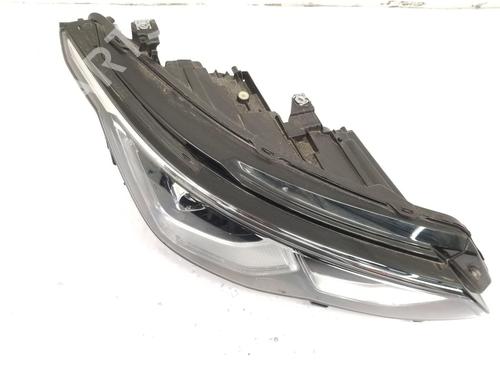 Used Right headlight VW GOLF VIII (CD1, DA1) 2.0 TDI (150 hp) 29927863