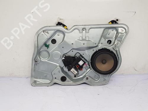 Rudehejsemekanisme Højre foran SKODA OCTAVIA II Combi (1Z5) 1.6 TDI (105 hp) 30649995