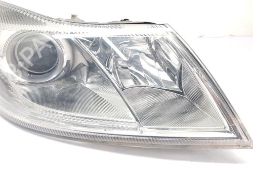 Right headlight SKODA OCTAVIA II Combi (1Z5) 1.6 TDI | BP29755958C29 