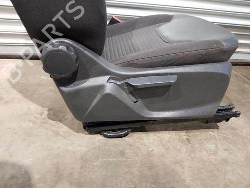 Right front seat FORD TRANSIT COURIER B460 Box Body/MPV 1.5 TDCi | BP22680133C16 