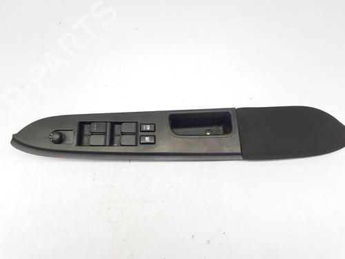 Used Right front window switch SUZUKI SX4 (EY, GY) 1.6 VVT 4x4 (RW416) (120 hp) 28710808
