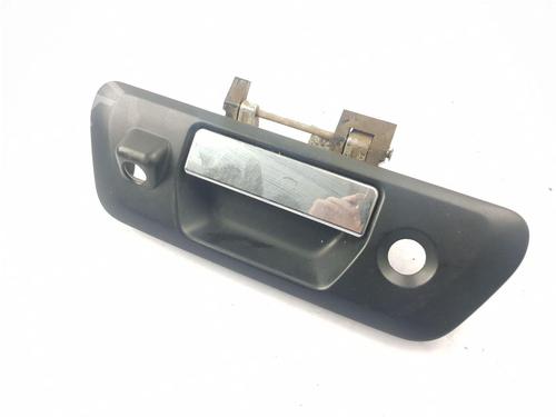 Used Tailgate handle NISSAN NAVARA NP300 Pickup (D23, D23T) 2.3 dCi 4x4 (D231, D23T) (190 hp) 30891818