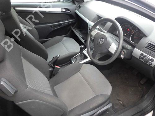 Left mirror OPEL ASTRA H GTC (A04)  | BP22668491C26 