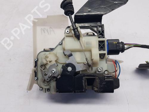 Front left lock VW MULTIVAN T5 (7HM, 7HN, 7HF, 7EF, 7EM, 7EN) 2.0 TSI | BP30796315C98 