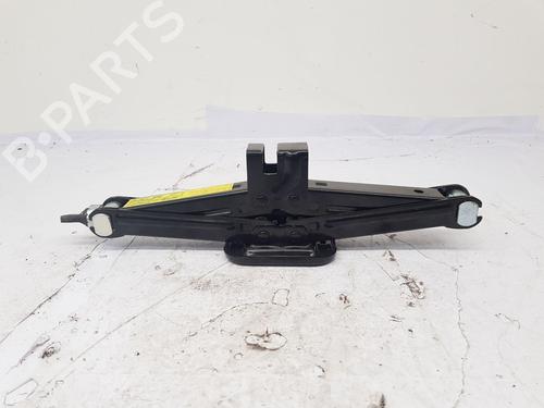 Used Jack Kit Jack Kit KIA RIO II (JB) 1.4 16V (97 hp) 34042872 34042872