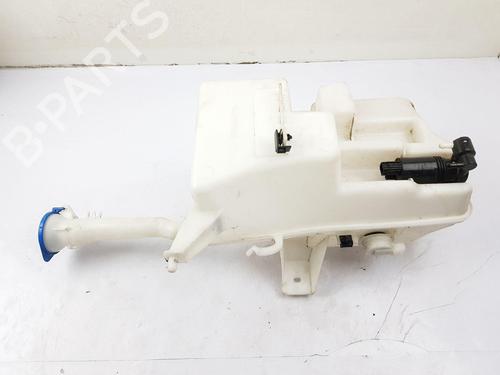 Sprinklertank VOLVO V40 Hatchback (525) T3 (152 hp) 30264452
