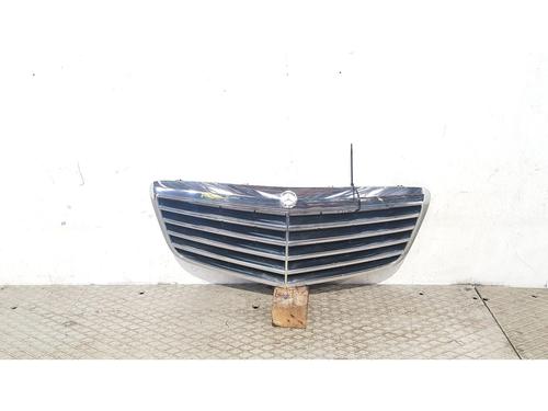 grille-mercedes-benz-e-class-w211-2002-2003-2004-2005-2006-2007-2008-2009-40152871 main image