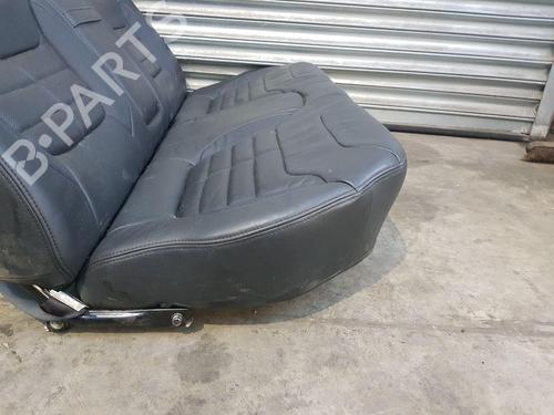 Right front seat MITSUBISHI L200 / TRITON (KA_T, KB_T) 2.5 DI-D 4WD (KB4T) | BP30923983C16