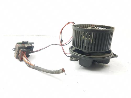 Heater blower motor VAUXHALL VIVARO A Van (X83) 2.0 CDTI | BP29815747M62
