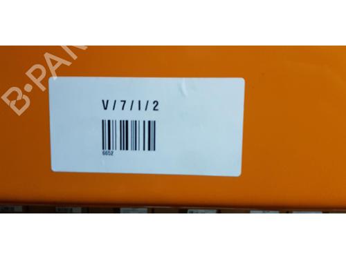 Instrument cluster LAND ROVER FREELANDER 2 (L359) 2.2 TD4 4x4 | BP29737901C47 