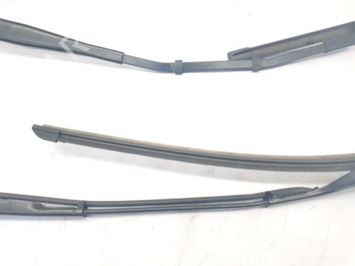 Front windshield wiper arm TESLA MODEL 3 (5YJ3) EV AWD | BP40220395C143 - Image 4