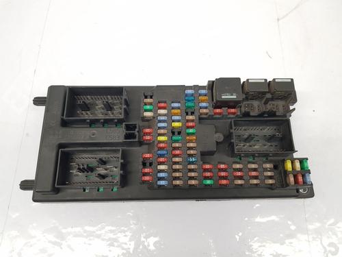 Used Fuse box LAND ROVER DISCOVERY III (L319) 2.7 TD 4x4 (190 hp) 30402835