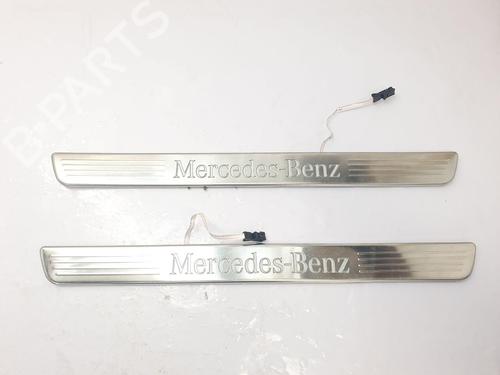 Used Right sideskirt MERCEDES-BENZ GLA-CLASS (X156) GLA 180 (156.942) (122 hp) 22661741
