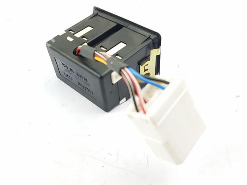 Switch JAGUAR XJSC Convertible (X27) 4.0 | BP29492904I30 