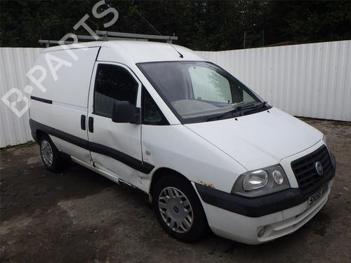 Used Parts FIAT SCUDO Van (220_) 2.0 JTD 2131097
