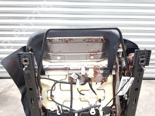 Left front seat TOYOTA COROLLA Hatchback (_E21_, _EA1_, _EH1_) 1.8 Hybrid (ZWE211, ZWE219) | BP29620592C15 