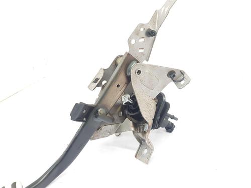 Clutch pedal VOLVO V40 Hatchback (525) T2 | BP32331952I13