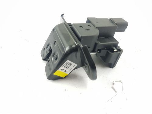Tailgate lock KIA STONIC (YB) | BP32004029C101