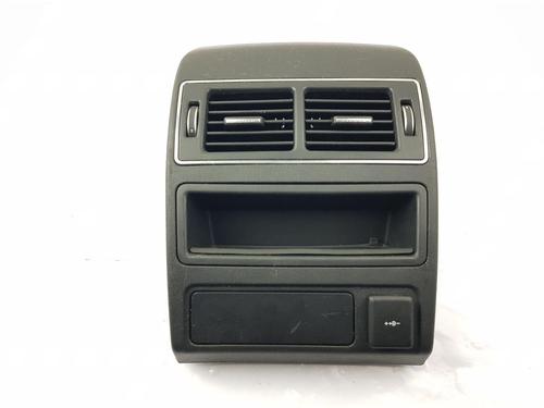 Used Air vent JAGUAR F-PACE (X761) 2.0 Ti4 AWD (250 hp) 28032577