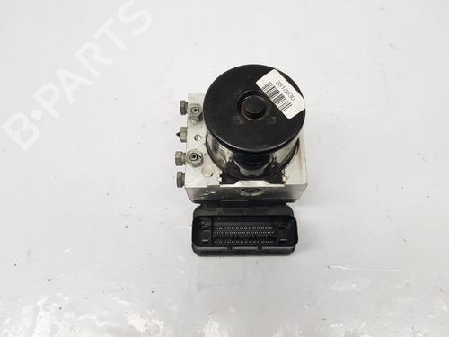 Used ABS pump VOLVO V40 Hatchback (525) T3 (152 hp) 30264457