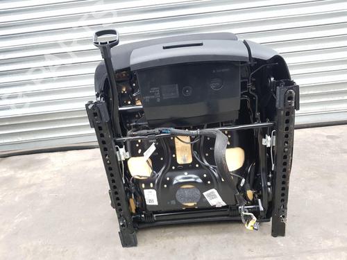 Right front seat VW GOLF VII (5G1, BQ1, BE1, BE2) 2.0 GTI | BP29408156C16 
