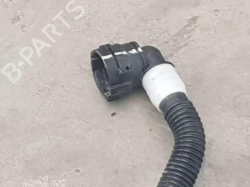 Pipe TESLA MODEL Y (5YJY) EV Performance All-wheel Drive | BP35772028M125 - Image 35