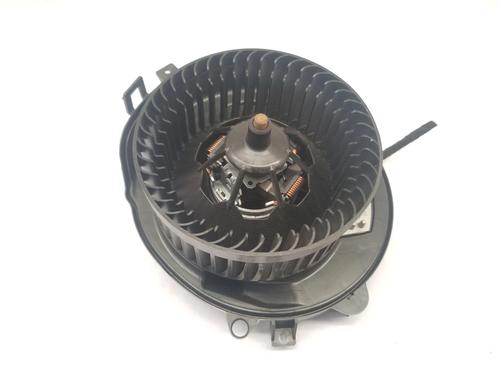 Used Heater blower motor Heater blower motor VW GOLF VII (5G1, BQ1, BE1, BE2) e-Golf (136 hp) 40044984 40044984