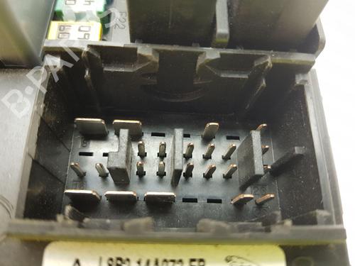 Fuse box LAND ROVER DEFENDER Station Wagon (L663) P300 Si4 4x4 | BP22678061E1 