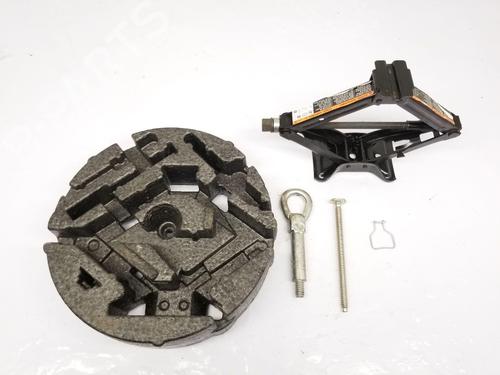 Used Jack Kit VAUXHALL INSIGNIA Mk I (A) Hatchback (G09) 2.0 CDTI (68) (130 hp) 29549064