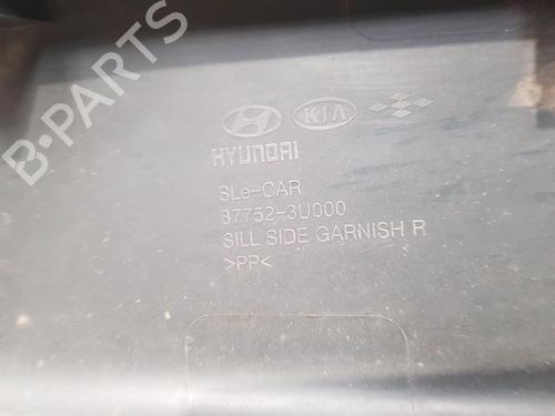 Right sideskirt KIA SPORTAGE III (SL) 1.7 CRDi | BP30090751C114 