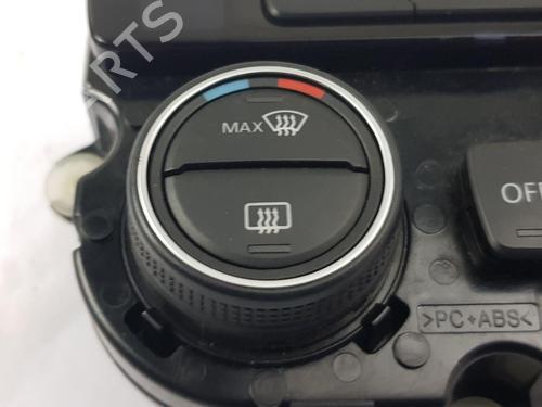 Climate control VW SCIROCCO III (137, 138) 2.0 TDI | BP29871056I5