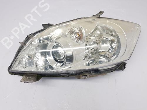 Used Left headlight TOYOTA AURIS (_E15_) 1.4 D-4D (NDE150_, NDE150R) (90 hp) 29957249