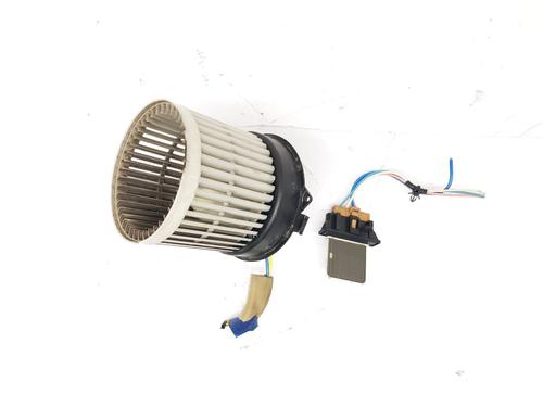 Used Heater blower motor NISSAN MICRA IV (K13K, K13KK) 1.2 (80 hp) 27728240