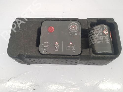 Used Jack Kit Jack Kit BMW X3 (G01, F97, G08) M Competition (510 hp) 34042626 34042626
