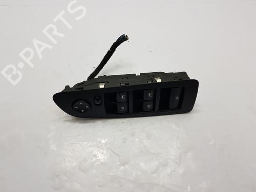 Used Right front window switch BMW 1 Convertible (E88) 125 i (218 hp) 30402781
