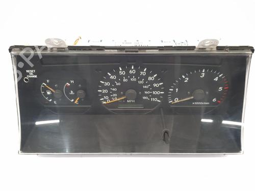 Used Instrument cluster TOYOTA HIACE V Van (TRH2__, KDH2__, LH2__, GDH2__) 2.5 D-4D (95 hp) 30330695