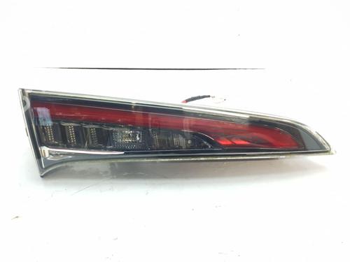 Venstre baglygte bagklap TOYOTA COROLLA Hatchback (_E21_, _EA1_, _EH1_) 2.0 Hybrid (MZEH12) (180 hp) 24918437