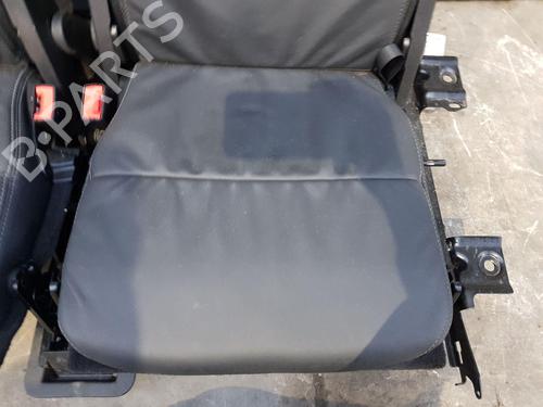 Rear seat LAND ROVER DISCOVERY IV (L319) 3.0 SDV6 4x4 | BP32198854C17