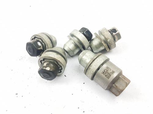 other-land-rover-defender-station-wagon-l663-2019-32252308 main image