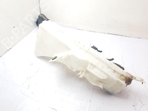 Used Windscreen washer tank Windscreen washer tank VOLVO XC60 II (246) T5 AWD (250 hp) 34042766 34042766