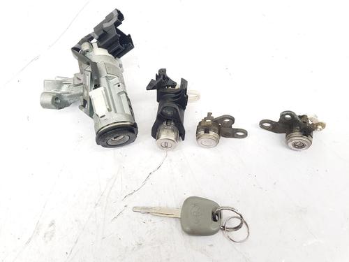 ignition-barrel-toyota-yaris-_p1_-1999-2000-2001-2002-2003-2004-2005-37071986 main image