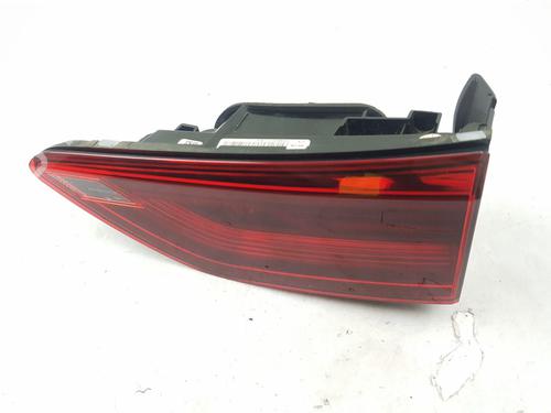 right-tailgate-light-vw-golf-viii-cd1-da1-2019-31864217 main image
