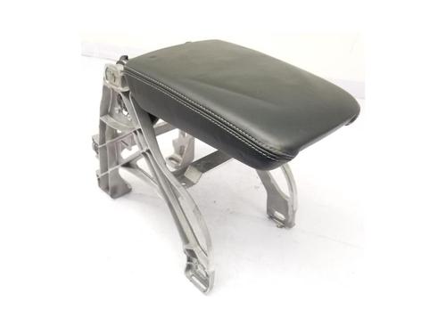 Used Armrest / Center console AUDI A4 B9 Avant (8W5, 8WD) 2.0 TFSI (190 hp) 22665325