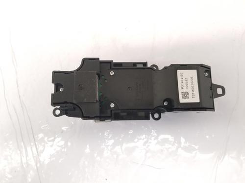 Switch VOLVO V90 II Cross Country (236) B5 Mild Hybrid AWD | BP40223828I30  - Image 5