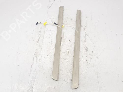 Used Right sideskirt Right sideskirt 36784732 36784732