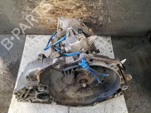 Getriebe für VAUXHALL CORSA Mk IV (E) (X15) 1.2 (69 hp) 30806022