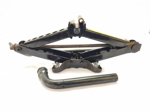 Used Jack Kit FORD FOCUS II (DA_, HCP, DP) 1.6 (100 hp) 27974894