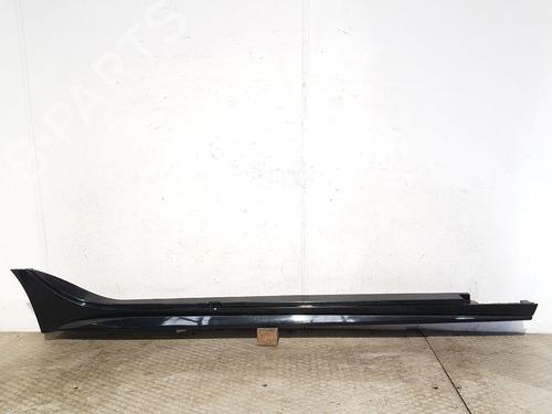 Faldon derecho JAGUAR XF II (X260) 2.0 D (180 hp) 32149229